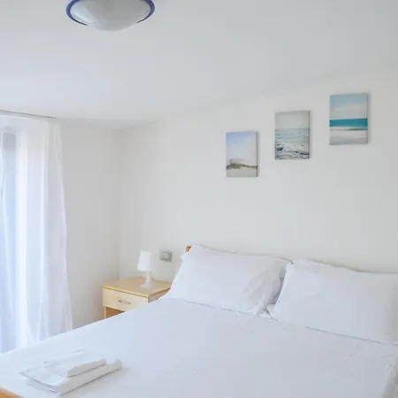 Homiday - Bay Village