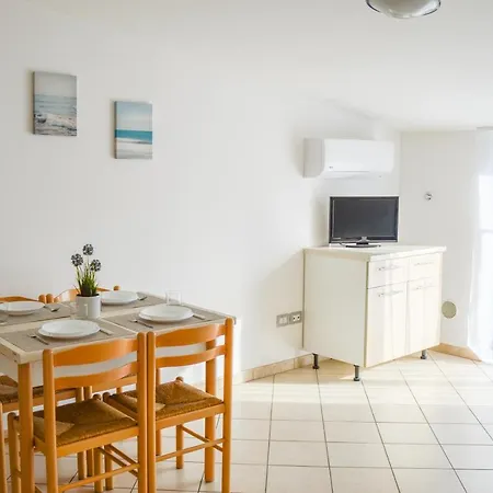 Homiday - Villaggio Διαμέρισμα