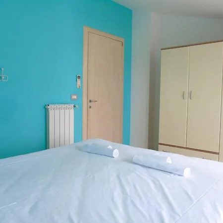 Homiday - Bay Village Apartment *