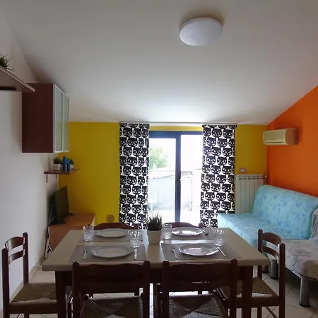 Homiday - Bay Village Apartment