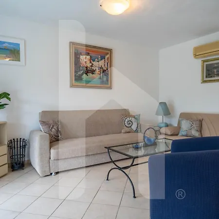 Homiday - Bay Village Apartment