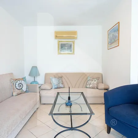 Apartment Homiday - Bay Village *