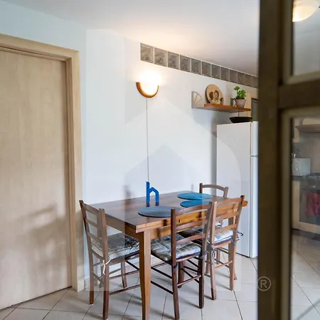 Homiday - Bay Village Apartment *