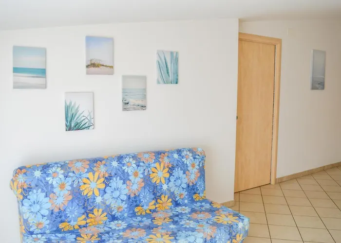 Lägenhet Homiday - Villaggio Pineto